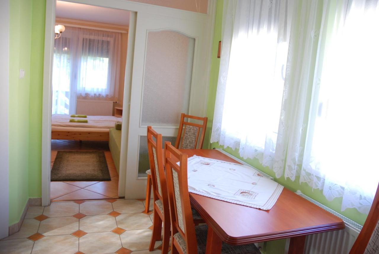 Hotel Zoeldike Vendeghaz Kaposvár Zewnętrze zdjęcie