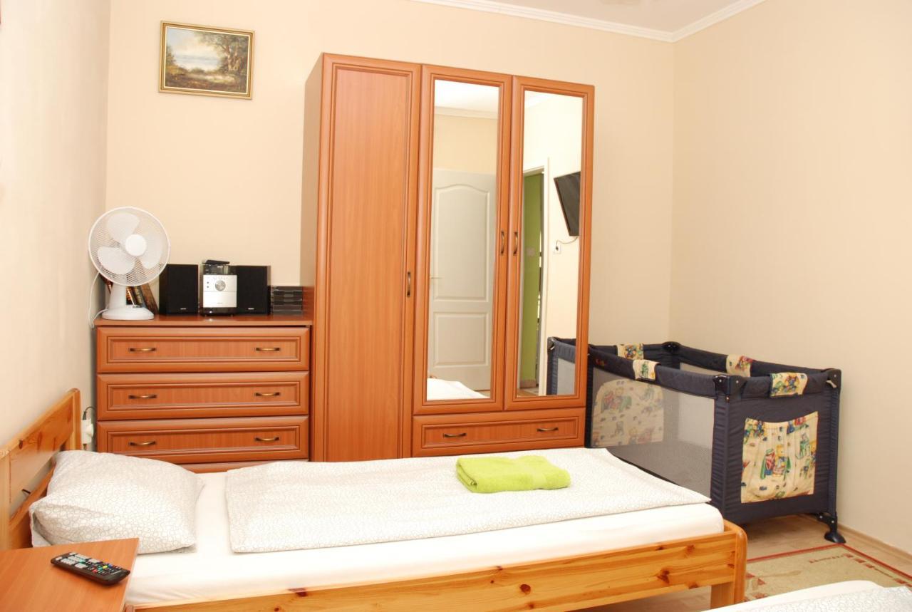Hotel Zoeldike Vendeghaz Kaposvár Zewnętrze zdjęcie